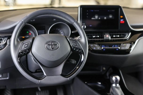 Toyota C-HR 90 kW image number 26