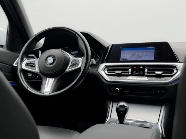 BMW 330i Touring Sport Line 190 kW image number 37