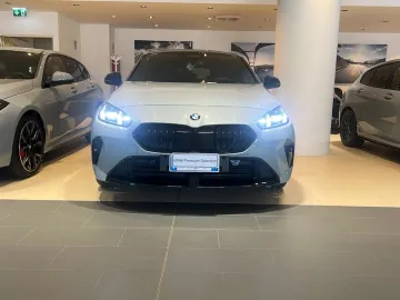 Car image 28