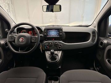 Car image 11