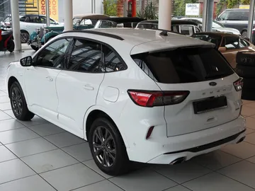 Car image 40