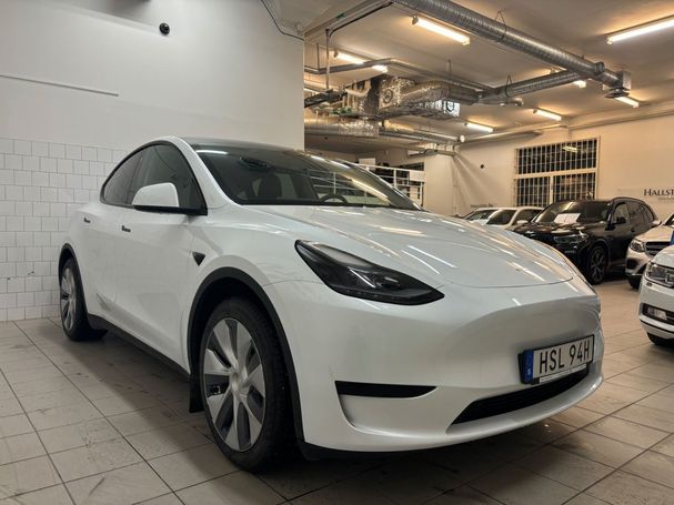 Tesla Model Y Standard Range 221 kW image number 2