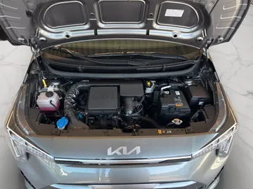 Car image 43