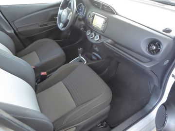 Car image 24