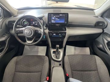 Car image 16