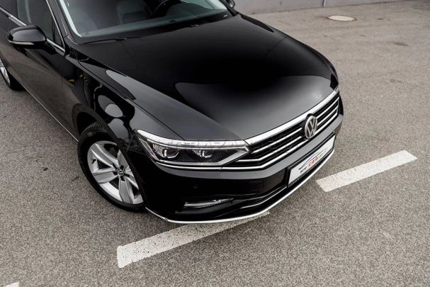 Volkswagen Passat Variant 2.0 TDI Elegance 110 kW image number 2