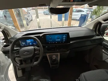 Car image 33