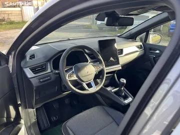 Car image 8