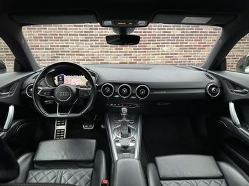 Car image 31