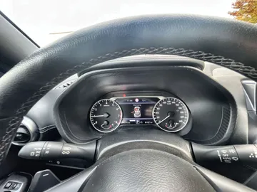 Car image 28