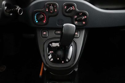 Car image 26