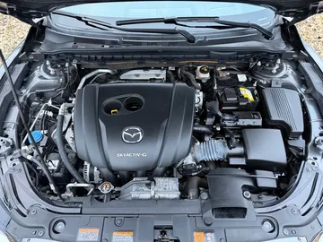 Car image 32