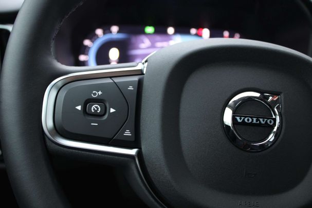 Volvo V60 B3 Essential 120 kW image number 18