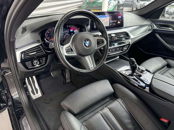 BMW 520i Touring 135 kW image number 25