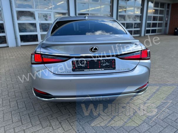 Lexus ES 300 h 160 kW image number 9