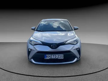 Car image 3