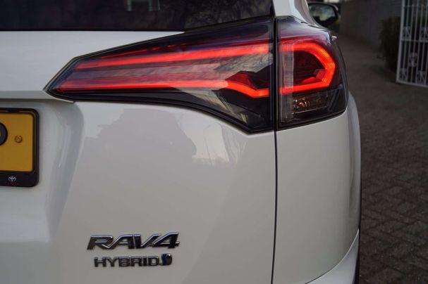 Toyota RAV 4 2.5 Hybrid 145 kW image number 32