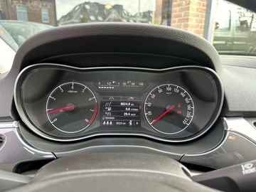 Car image 26