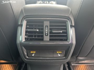 Car image 38