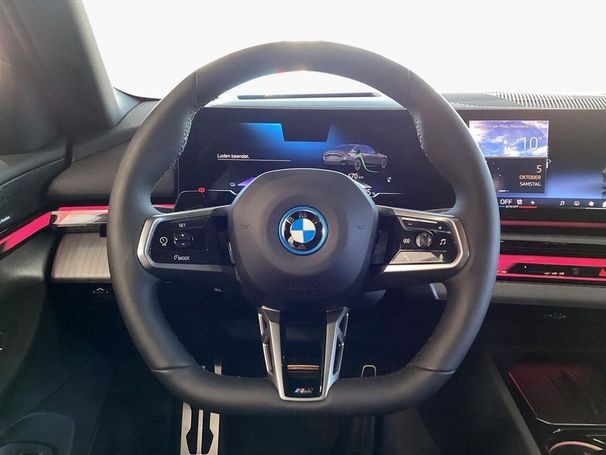 BMW i5 eDrive40 250 kW image number 18