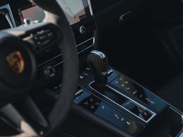 Car image 37