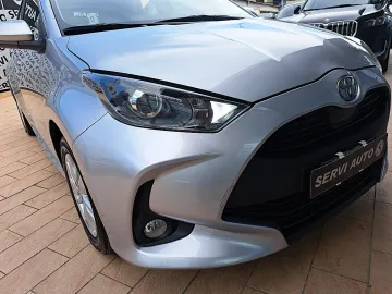 Car image 26
