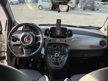 Car image 12