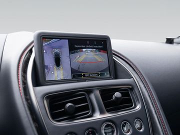 Car image 26