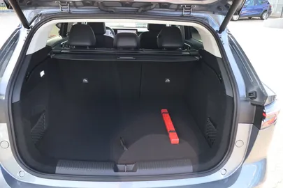 Car image 35