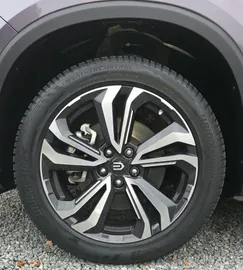 Car image 36