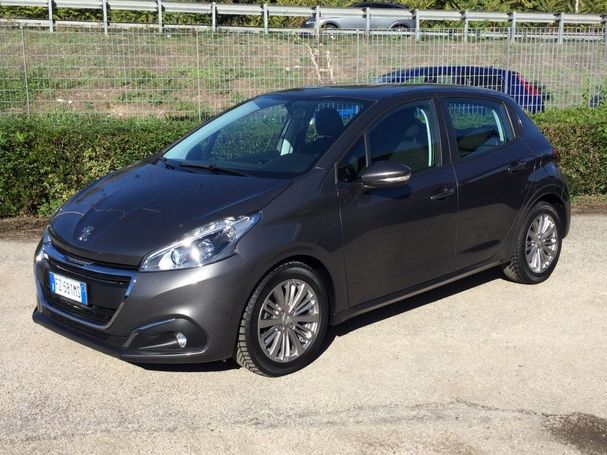 Peugeot 208 BlueHDi 100 75 kW image number 1