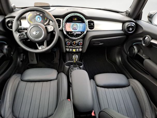 Mini Cooper SE Mini Yours Trim 135 kW image number 11