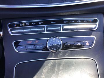 Car image 36