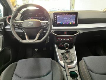 Car image 11