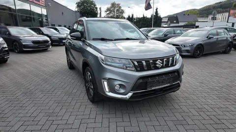 Car image 2