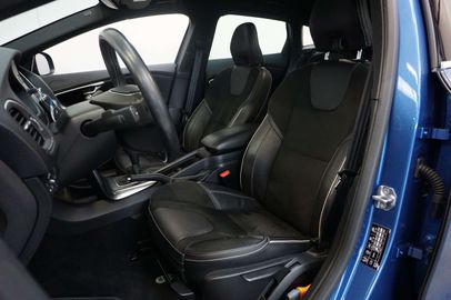 Car image 41