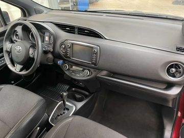 Car image 13