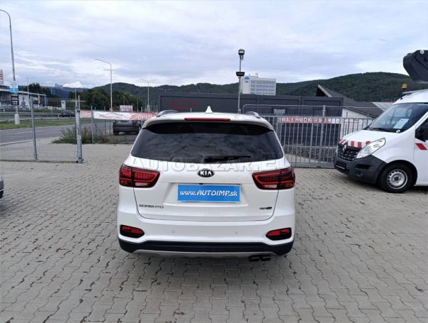 Kia Sorento 2.2 CRDi 147 kW image number 3