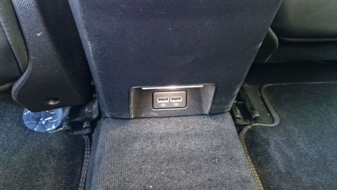 Car image 37