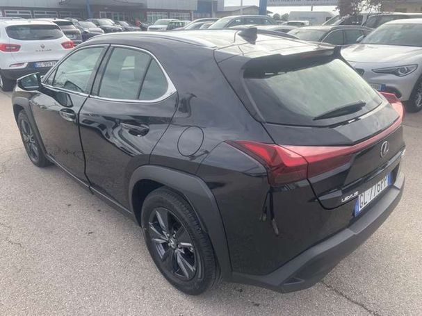 Lexus UX 250h 107 kW image number 6