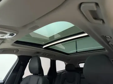 Car image 42