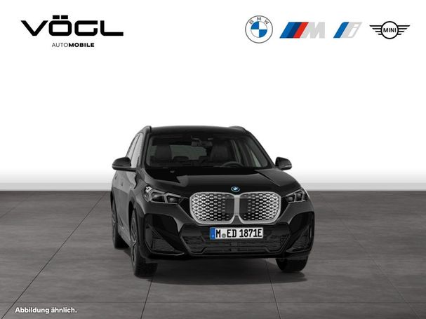 BMW iX1 eDrive20 M Sport 150 kW image number 10