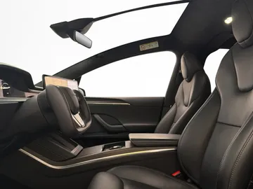 Car image 38