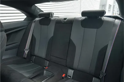 Car image 43