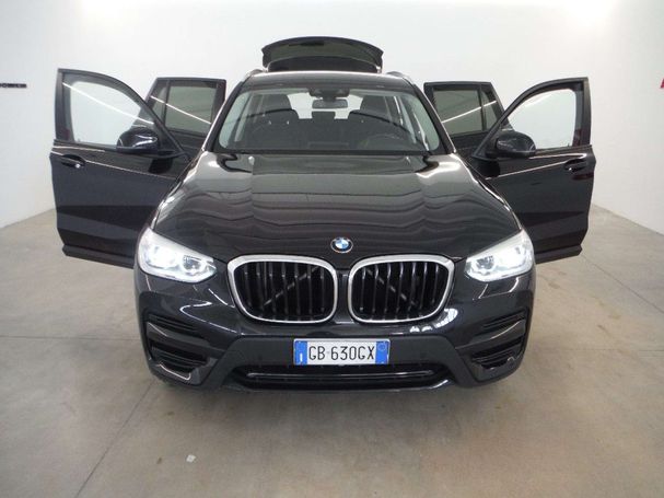 BMW X3 xDrive20d Advantage 140 kW image number 3