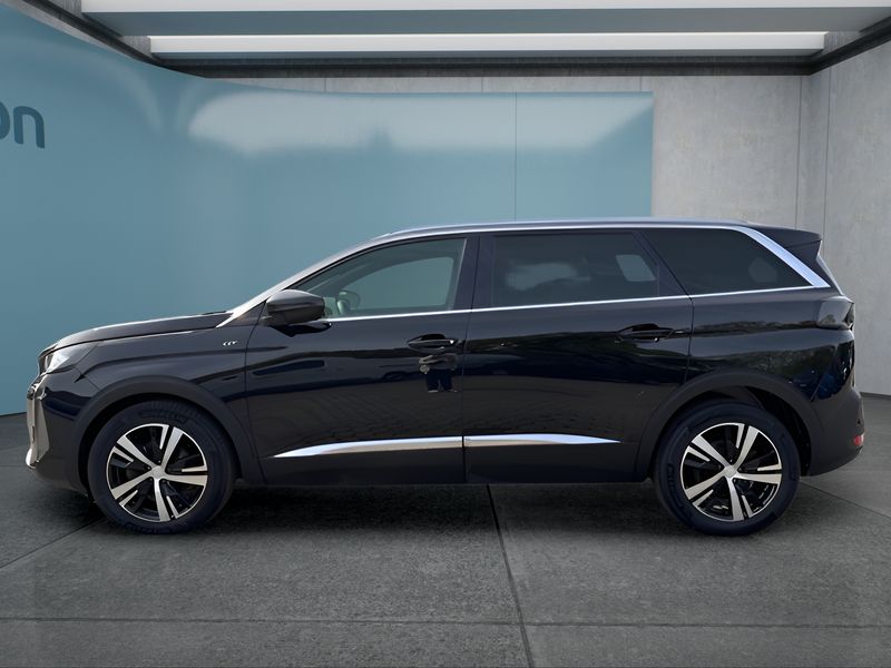Peugeot 5008 GT Hybrid