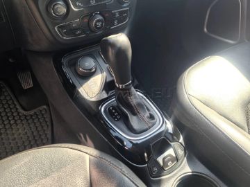 Car image 33