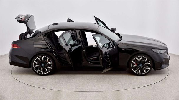 BMW i5 M60 xDrive 442 kW image number 16