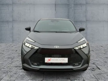 Car image 3