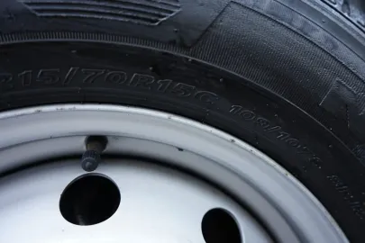 Car image 27